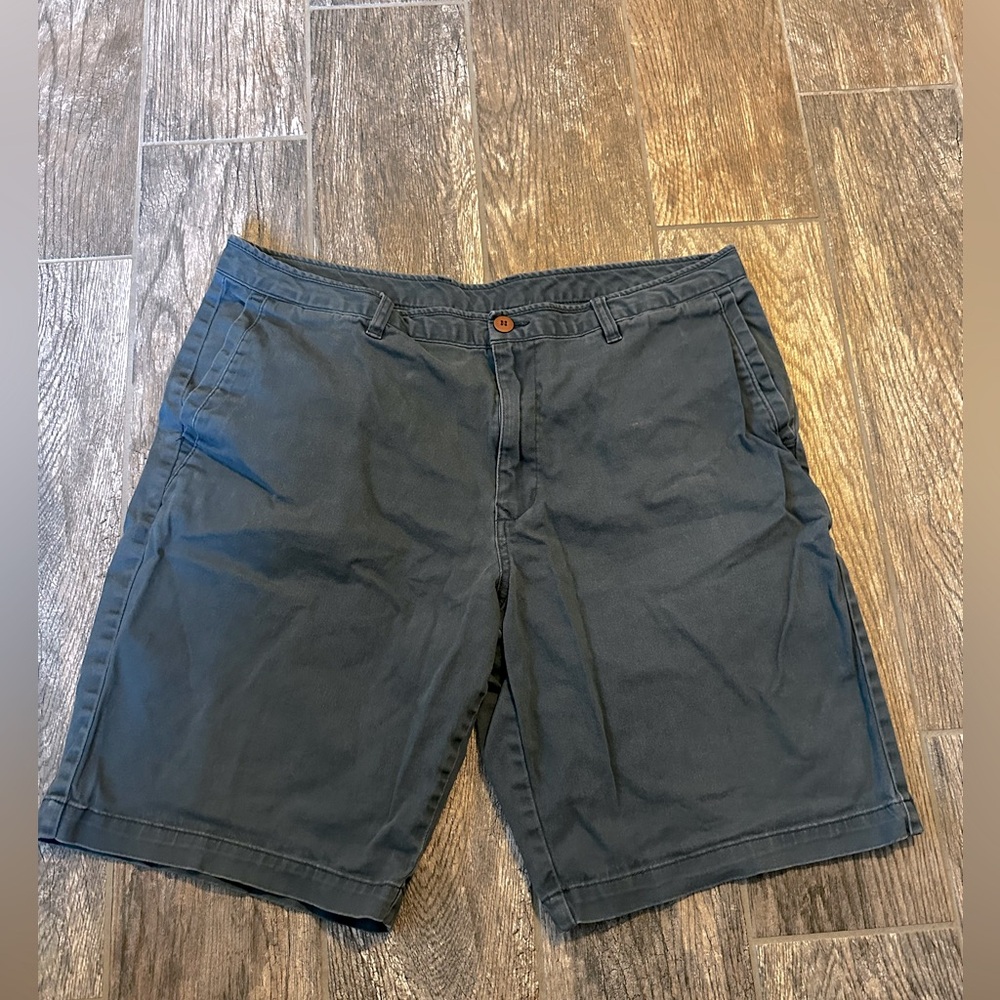 Tommy Bahama shorts